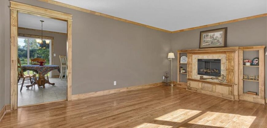 112 W 8th Street, Kearney, MO 64060