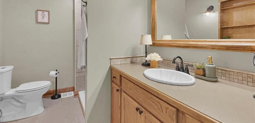 112 W 8th Street, Kearney, MO 64060