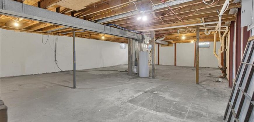 112 W 8th Street, Kearney, MO 64060