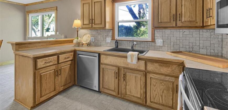112 W 8th Street, Kearney, MO 64060