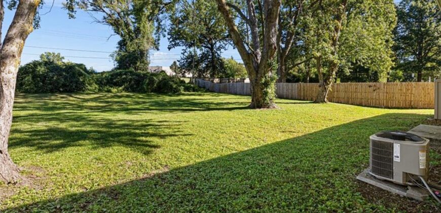 112 W 8th Street, Kearney, MO 64060
