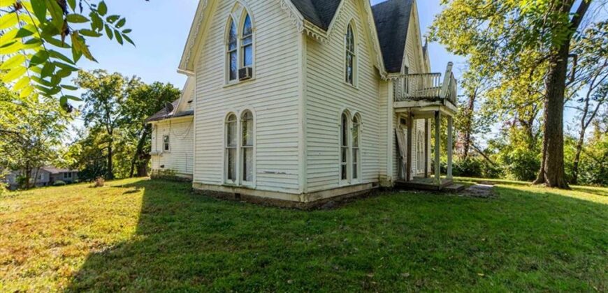 1110 County Road B Highway, Liberty, MO 64068