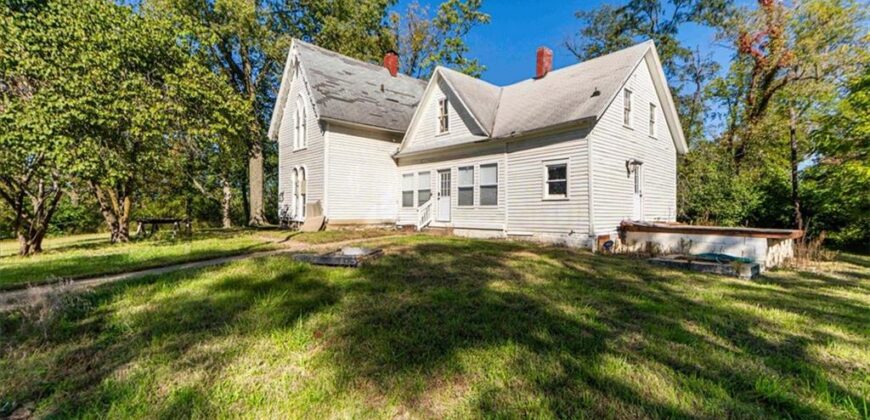 1110 County Road B Highway, Liberty, MO 64068