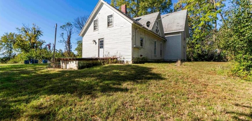 1110 County Road B Highway, Liberty, MO 64068