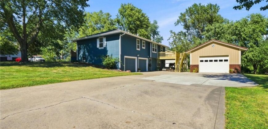 1311 Heather Circle, Kearney, MO 64060