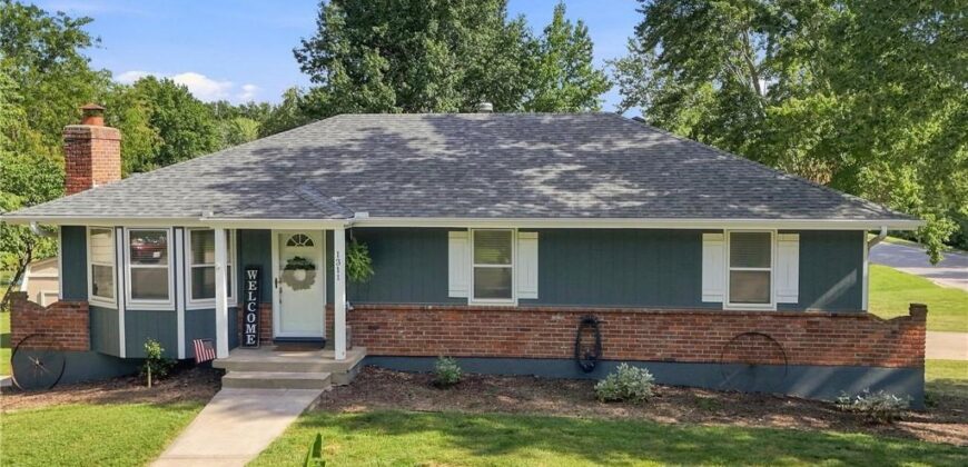 1311 Heather Circle, Kearney, MO 64060