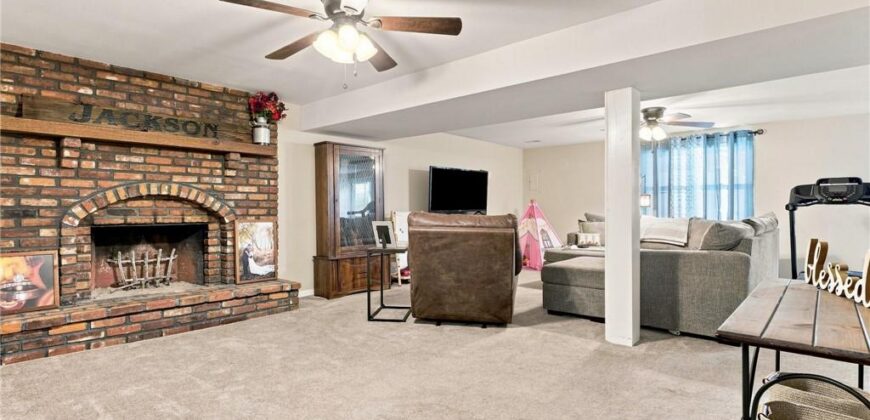 1311 Heather Circle, Kearney, MO 64060