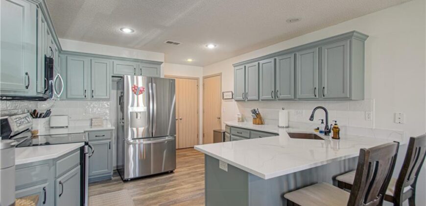 9807 N Potter Avenue, Kansas City, MO 64157