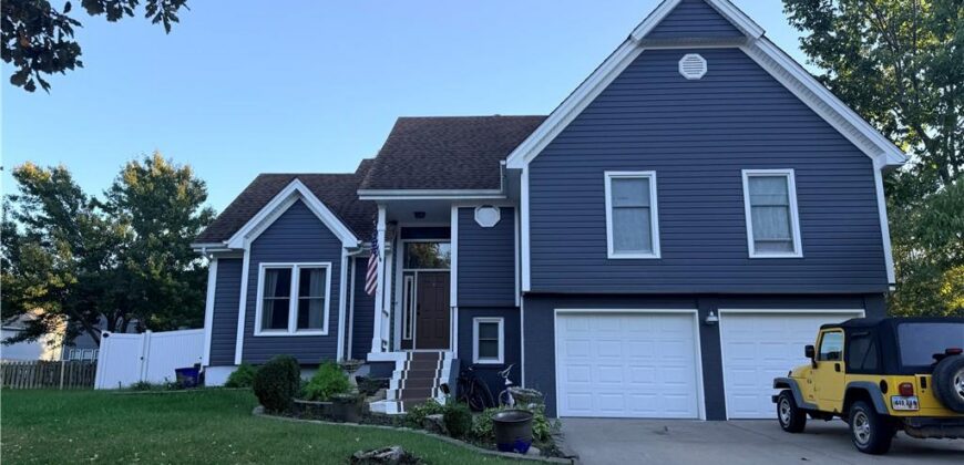 7633 N Rhode Avenue, Kansas City, MO 64152