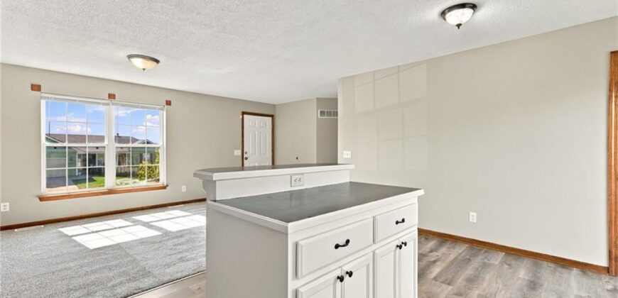 2222 Chanticleer Street, Excelsior Springs, MO 64024