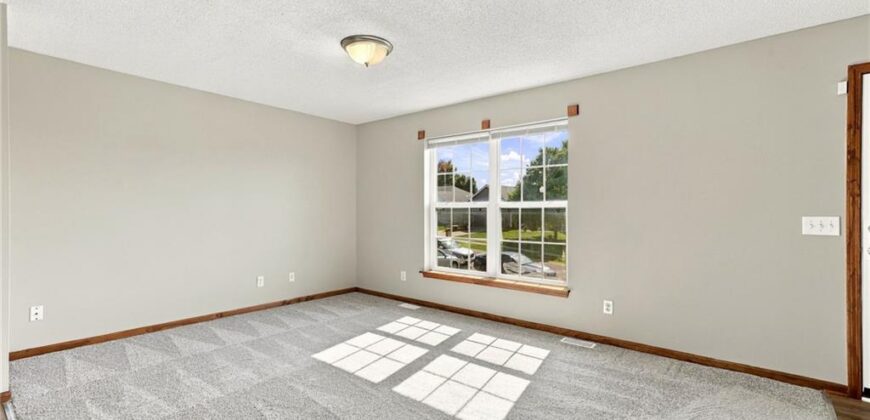 2222 Chanticleer Street, Excelsior Springs, MO 64024