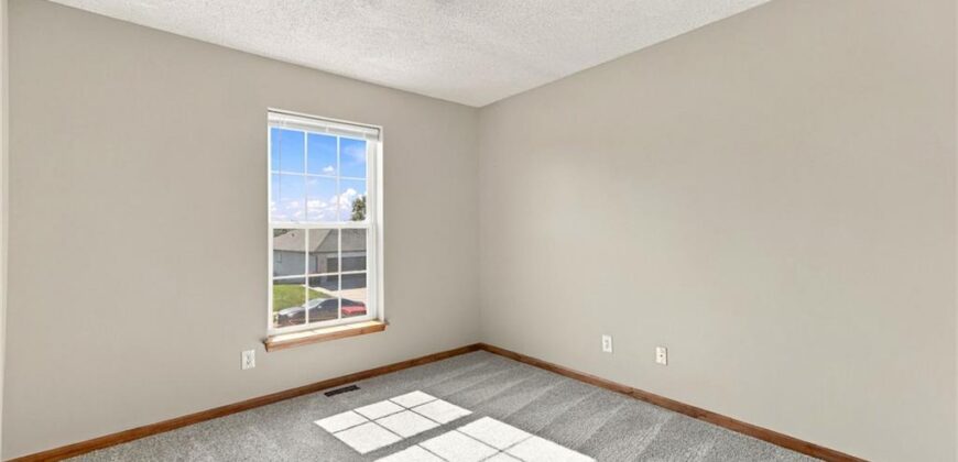2222 Chanticleer Street, Excelsior Springs, MO 64024