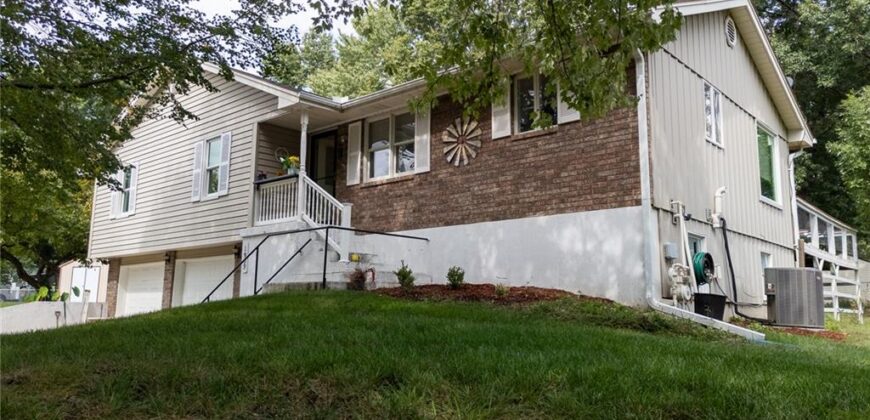 1909 Joy Circle, Excelsior Springs, MO 64024