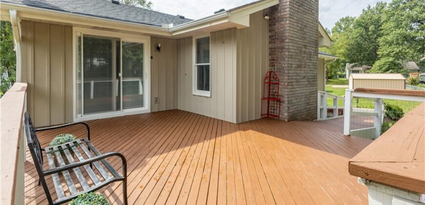 1909 Joy Circle, Excelsior Springs, MO 64024