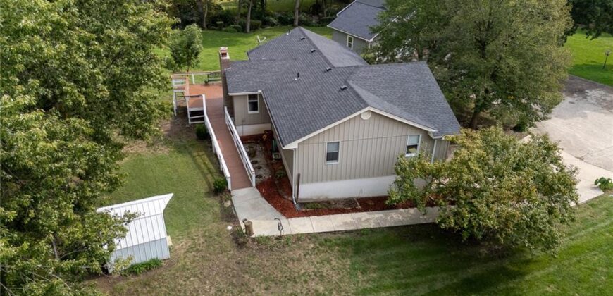 1909 Joy Circle, Excelsior Springs, MO 64024