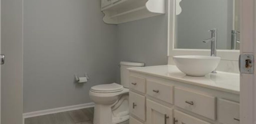 1909 Joy Circle, Excelsior Springs, MO 64024