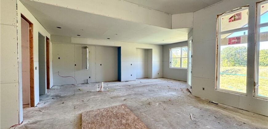 8404 NW 90th Terrace, Kansas City, MO 64153