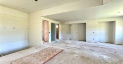8404 NW 90th Terrace, Kansas City, MO 64153