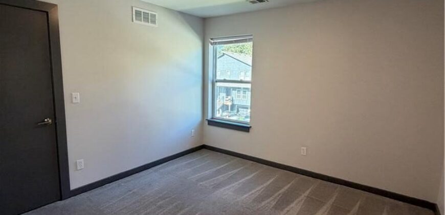 7624 N Mercier Court, Kansas City, MO 64118