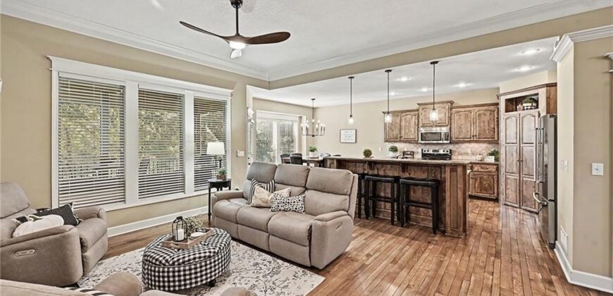 13130 NW Hawthorne Drive, Platte City, MO 64079