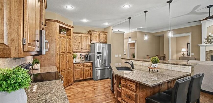 13130 NW Hawthorne Drive, Platte City, MO 64079