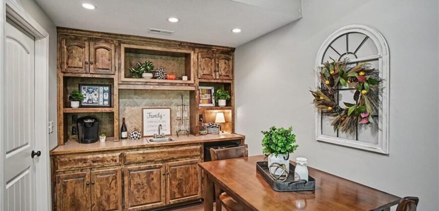 13130 NW Hawthorne Drive, Platte City, MO 64079