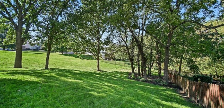 13130 NW Hawthorne Drive, Platte City, MO 64079