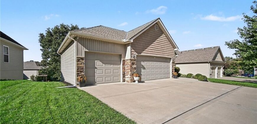 13130 NW Hawthorne Drive, Platte City, MO 64079