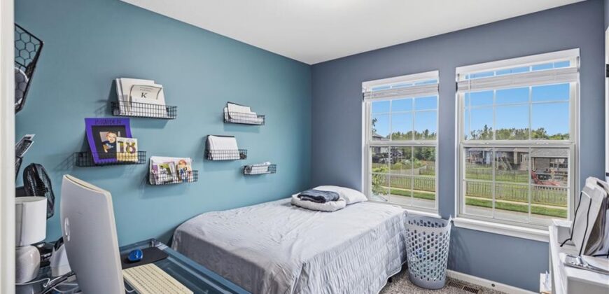 1002 W 10th Avenue, Kearney, MO 64060