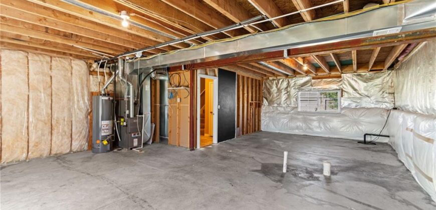 11035 N Jefferson Street, Kansas City, MO 64155