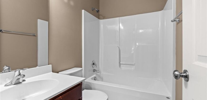 11035 N Jefferson Street, Kansas City, MO 64155