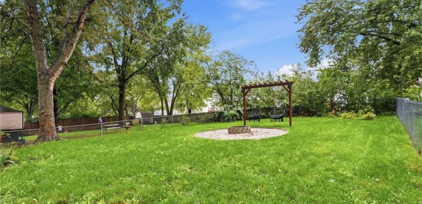 6500 N Jarboe Street, Kansas City, MO 64118