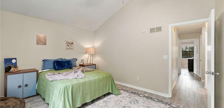 6500 N Jarboe Street, Kansas City, MO 64118