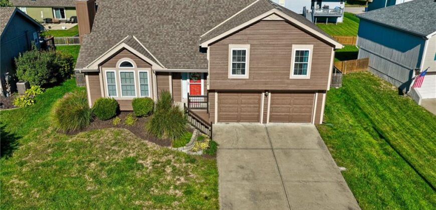 11904 N Charlotte Street, Kansas City, MO 64155