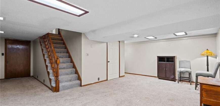 1200 Downing Street, Liberty, MO 64068
