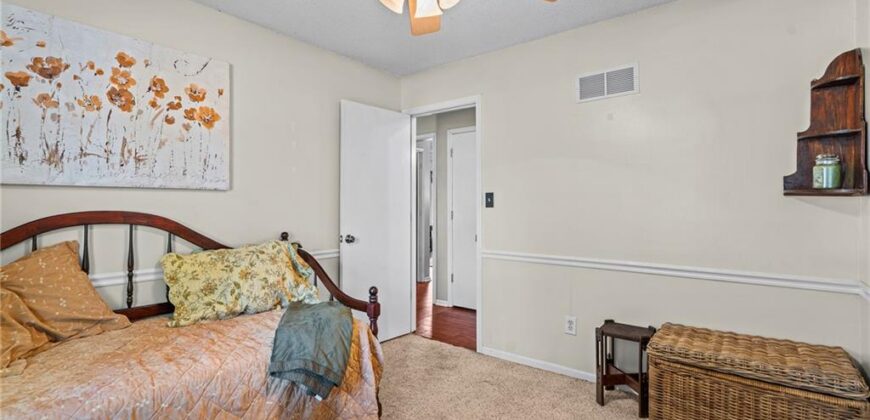 1200 Downing Street, Liberty, MO 64068