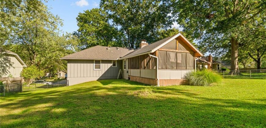 1200 Downing Street, Liberty, MO 64068