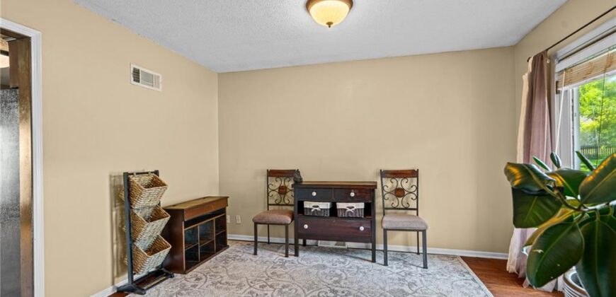 1200 Downing Street, Liberty, MO 64068