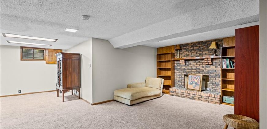 1200 Downing Street, Liberty, MO 64068