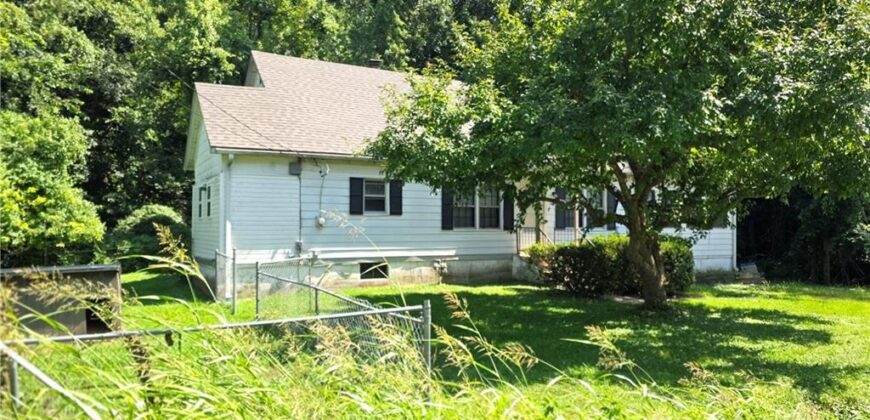 4701 Green Hills Road, Riverside, MO 64150