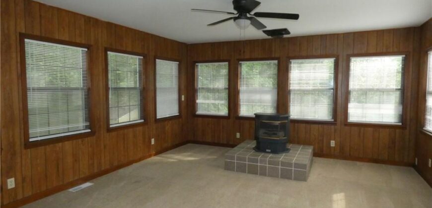 4701 NW Green Hills Road, Riverside, MO 64150