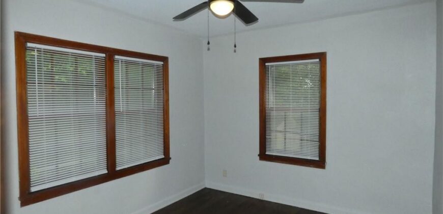 4701 NW Green Hills Road, Riverside, MO 64150