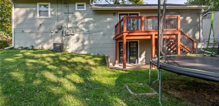 7711 NE 53rd Terrace, Kansas City, MO 64119