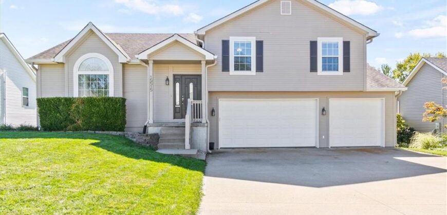 15515 NW 127 Street, Platte City, MO 64079