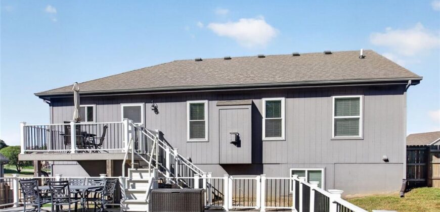 1915 Shirley Court, Liberty, MO 64068