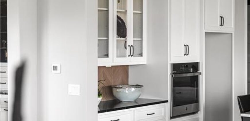 2908 NE 102nd Street, Kansas City, MO 64155