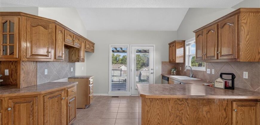 9004 N Cosby Avenue, Kansas City, MO 64154