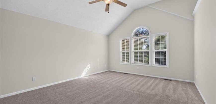 9004 N Cosby Avenue, Kansas City, MO 64154