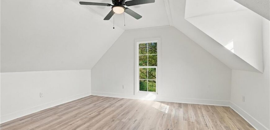 230 N Missouri Street, Liberty, MO 64068