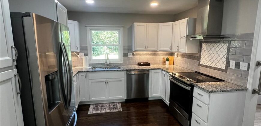 604 NE 74th Terrace, Gladstone, MO 64118